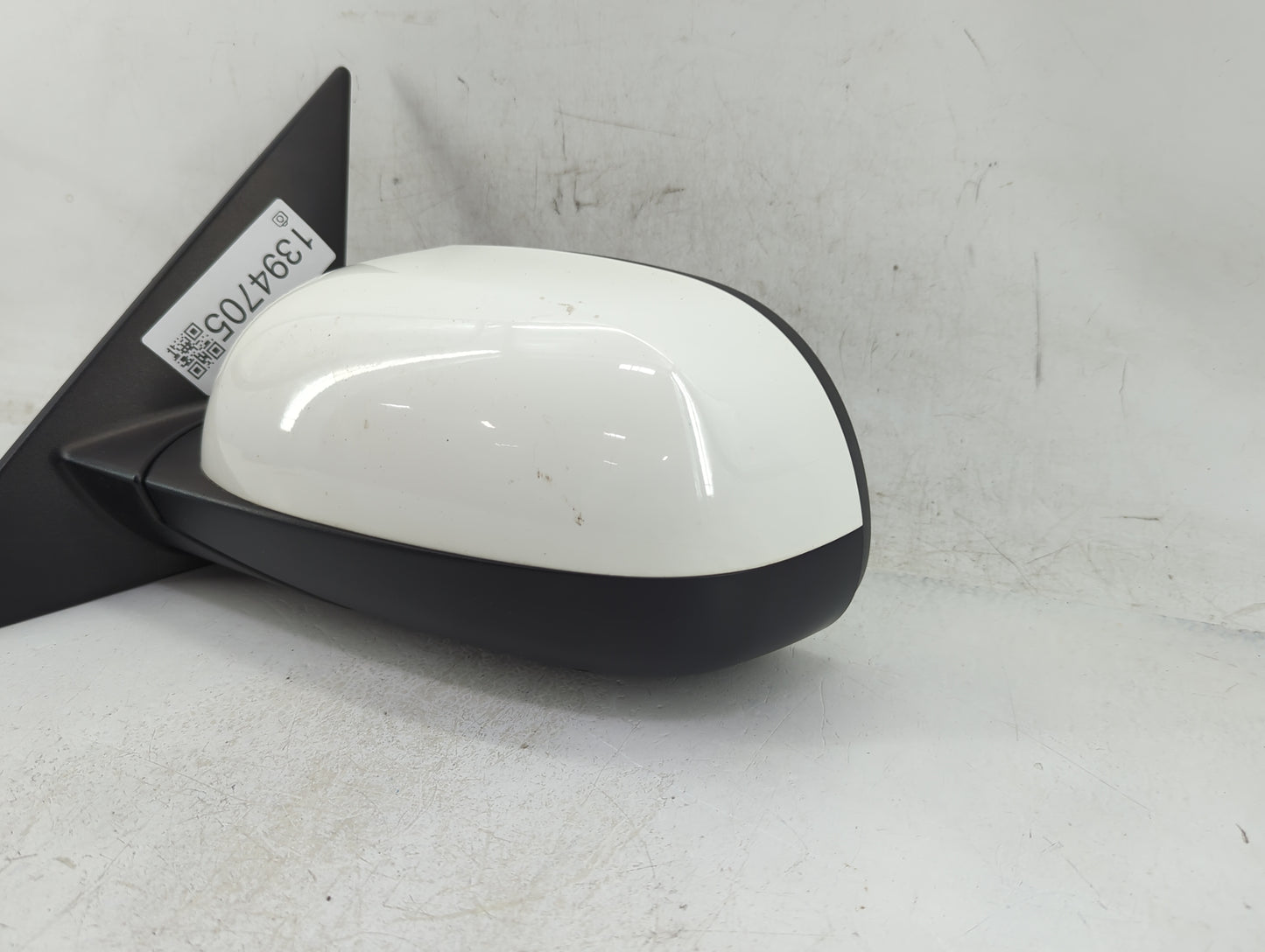 2014-2019 Kia Soul Driver Side View Mirror - Left Door Mirror OEM Used - Oemusedautoparts1.com