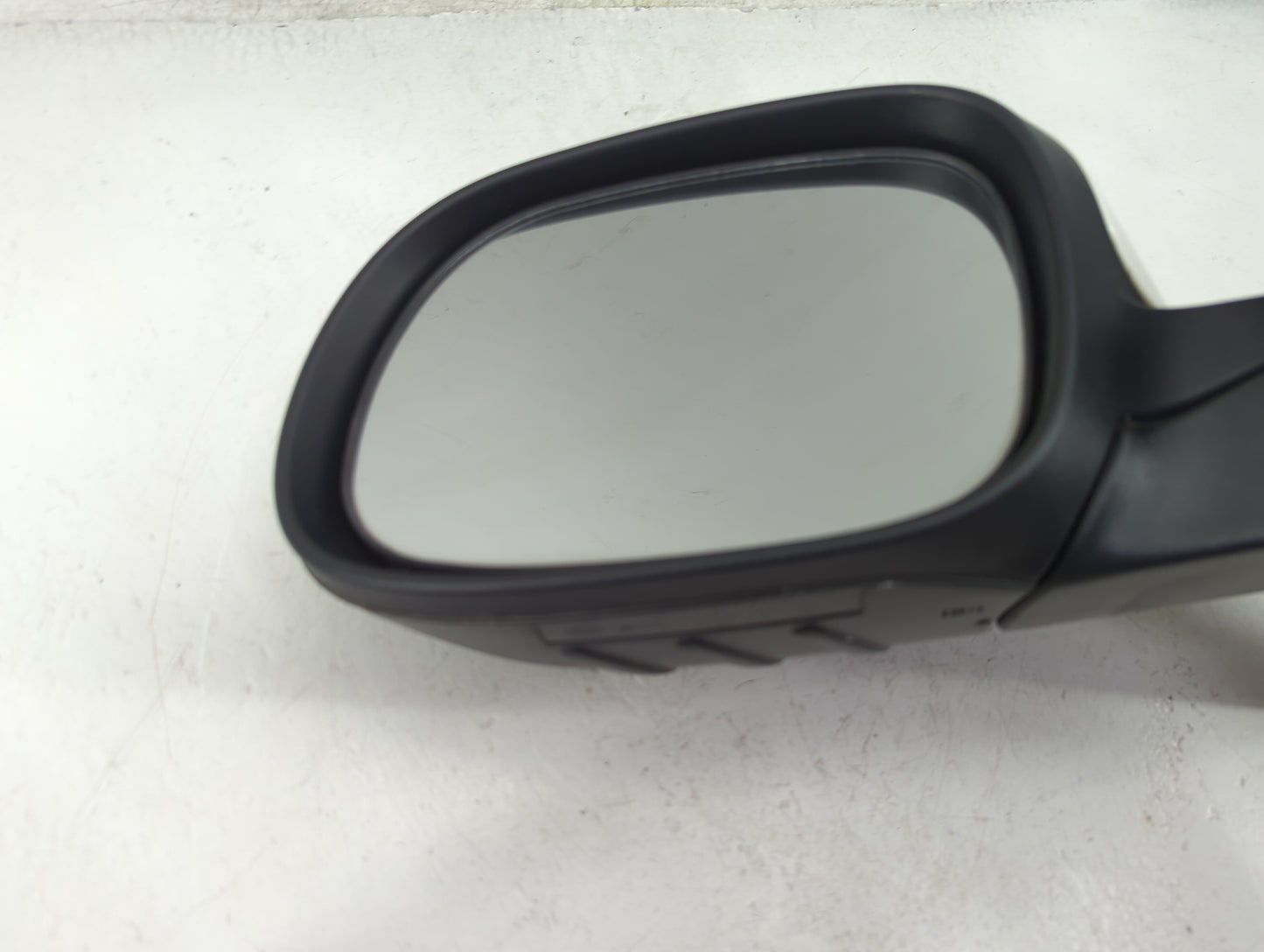 2014-2019 Kia Soul Driver Side View Mirror - Left Door Mirror OEM Used - Oemusedautoparts1.com