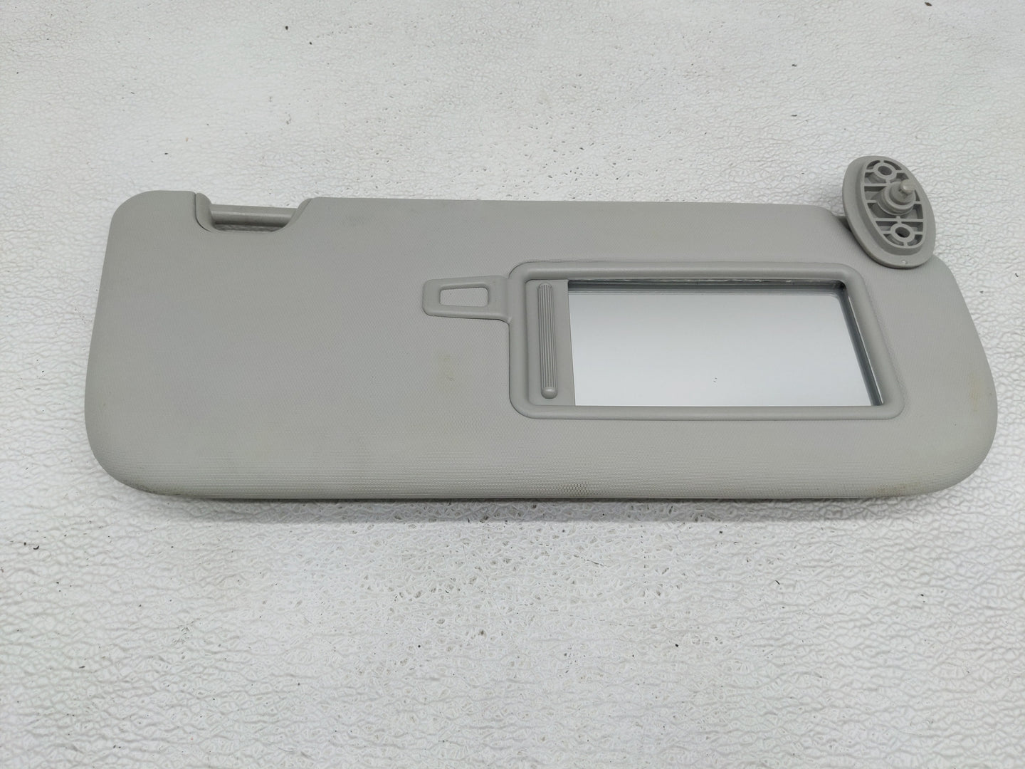 2014-2019 Kia Soul Sun Visor Shade Replacement Passenger Right Mirror Fits Fits 2014 2015 2016 2017 2018 2019 OEM Used Auto 