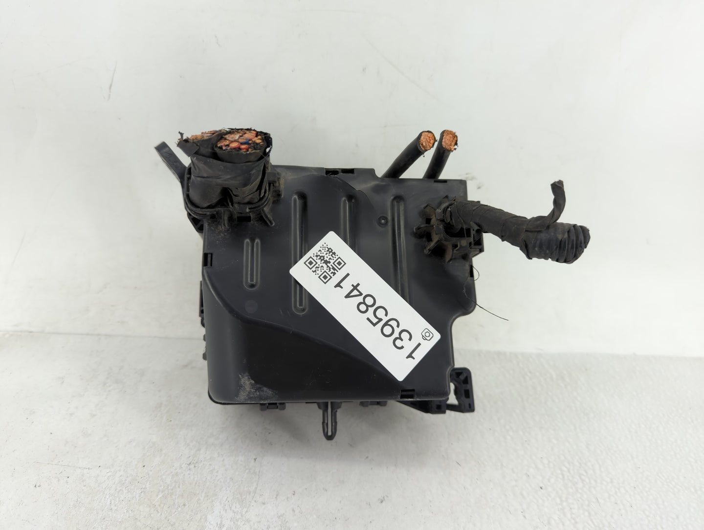 2017-2019 Kia Soul Fusebox Fuse Box Panel Relay Module Fits Fits 2017 2018 2019 OEM Used Auto Parts - Oemusedautoparts1.com