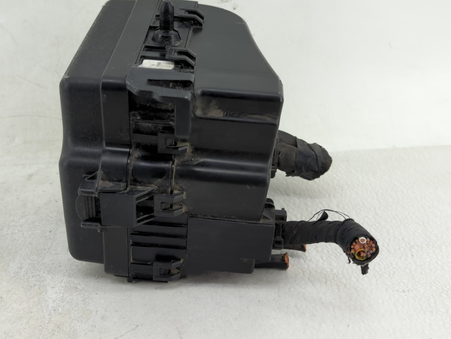 2017-2019 Kia Soul Fusebox Fuse Box Panel Relay Module Fits Fits 2017 2018 2019 OEM Used Auto Parts - Oemusedautoparts1.com