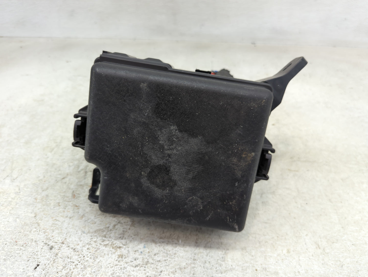 2017-2019 Kia Soul Fusebox Fuse Box Panel Relay Module P/N:91950-B2350 Fits Fits 2017 2018 2019 OEM Used Auto Parts - Oemuse
