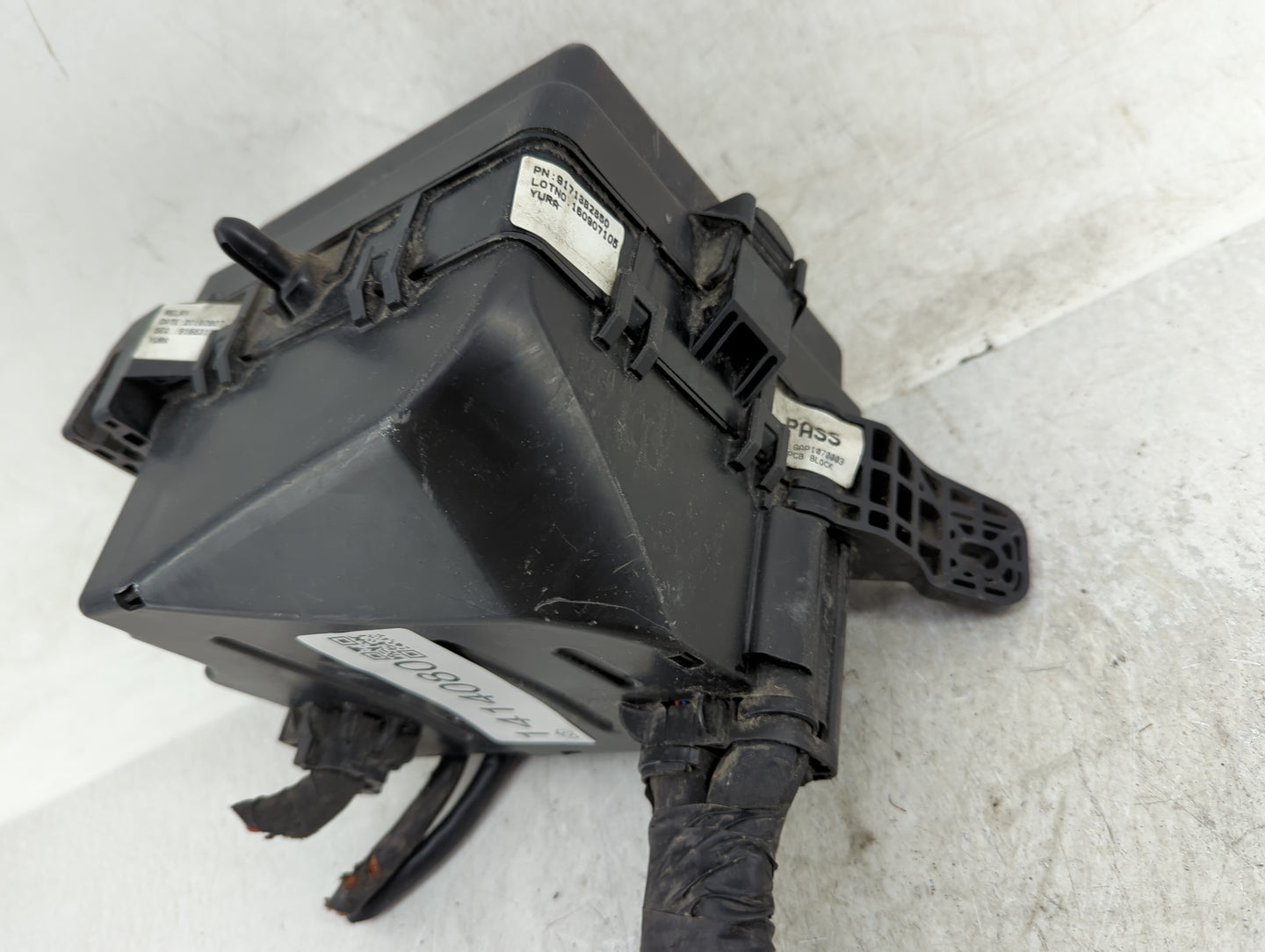 2017-2019 Kia Soul Fusebox Fuse Box Panel Relay Module Fits Fits 2017 2018 2019 OEM Used Auto Parts - Oemusedautoparts1.com