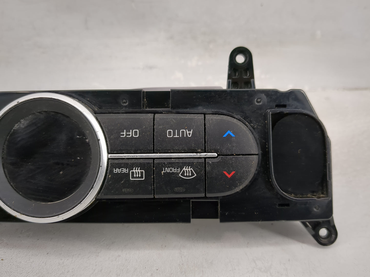 2017-2019 Kia Soul Climate Control Module Temperature AC/Heater Replacement P/N:97250-B2710 Fits Fits 2017 2018 2019 OEM Use