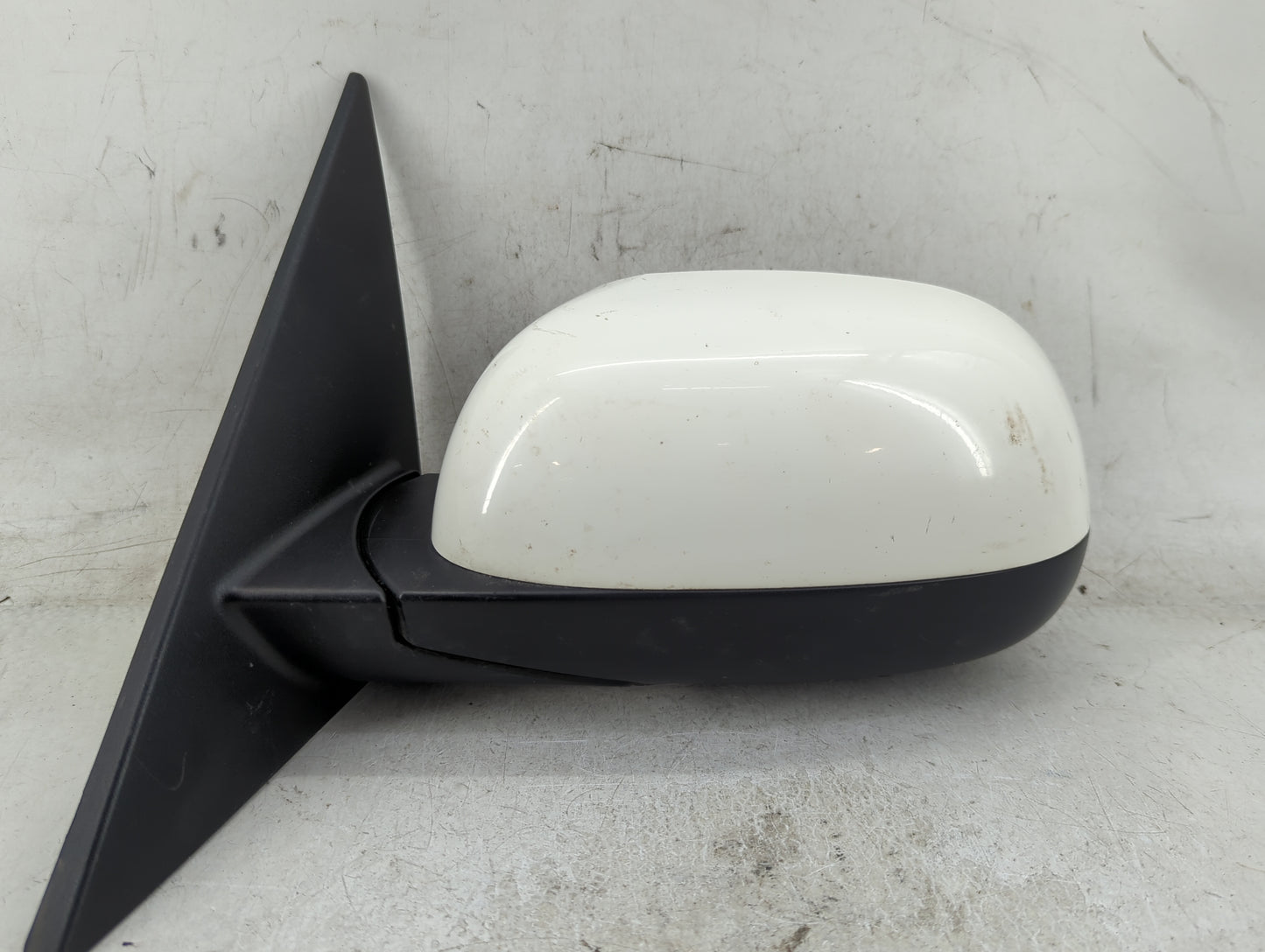2014-2019 Kia Soul Driver Side View Mirror - Left Door Mirror OEM Used - Oemusedautoparts1.com