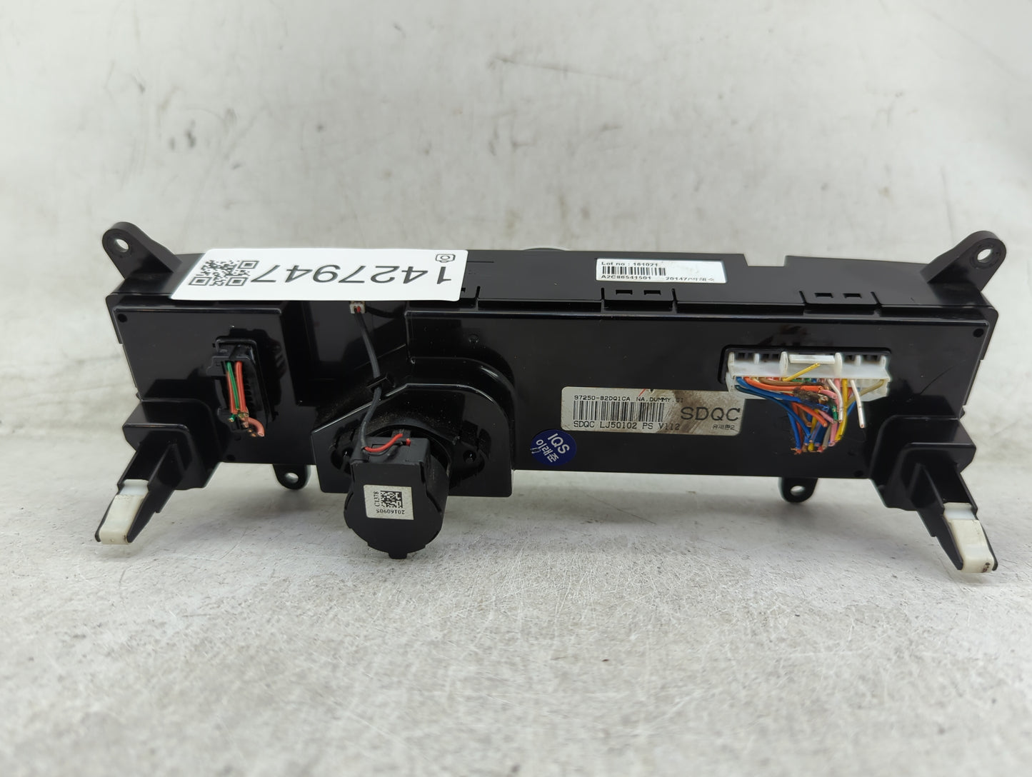 2017-2019 Kia Soul Climate Control Module Temperature AC/Heater Replacement P/N:97250-B2DQC A2C86541501 Fits Fits 2017 2018 