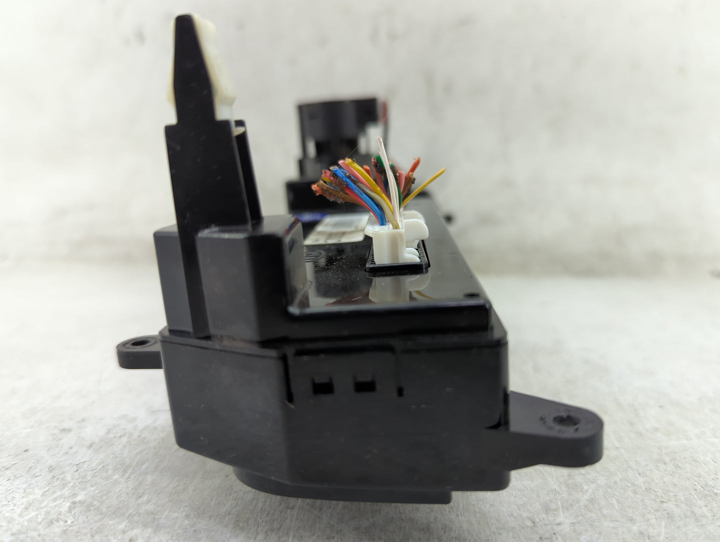 2017-2019 Kia Soul Climate Control Module Temperature AC/Heater Replacement P/N:97250-B2DQC A2C86541501 Fits Fits 2017 2018 