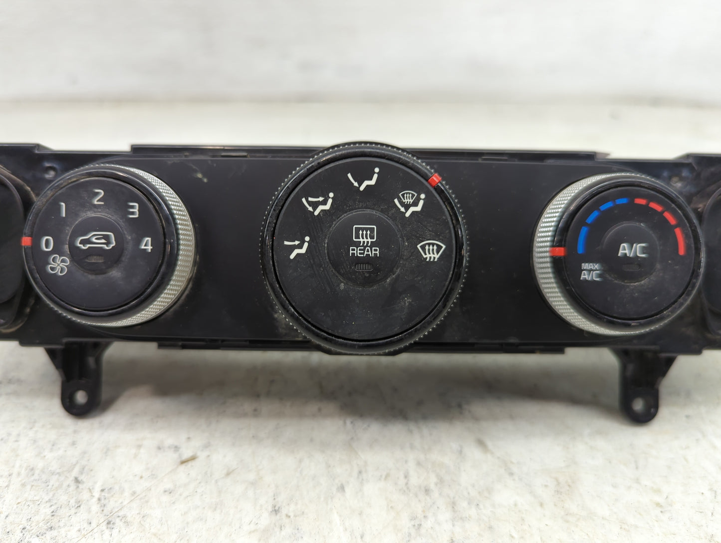 2017-2019 Kia Soul Climate Control Module Temperature AC/Heater Replacement P/N:97250-B2AS2ASB EC500-FGDCA Fits OEM Used Aut