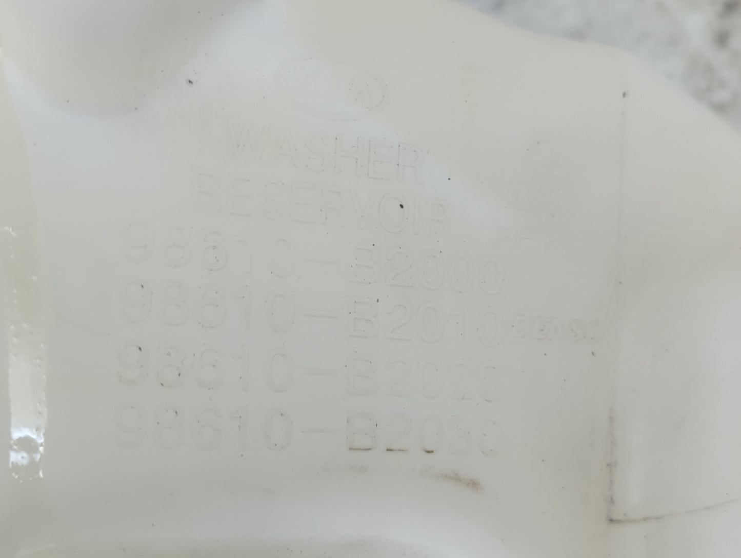 2017 Kia Soul Windshield Washer Fluid Reservoir Bottle Oem White - Oemusedautoparts1.com