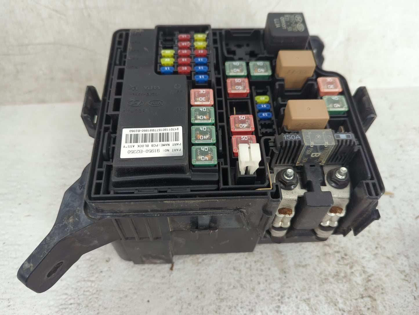 2017-2019 Kia Soul Fusebox Fuse Box Panel Relay Module P/N:91950-B2350 Fits Fits 2017 2018 2019 OEM Used Auto Parts - Oemuse