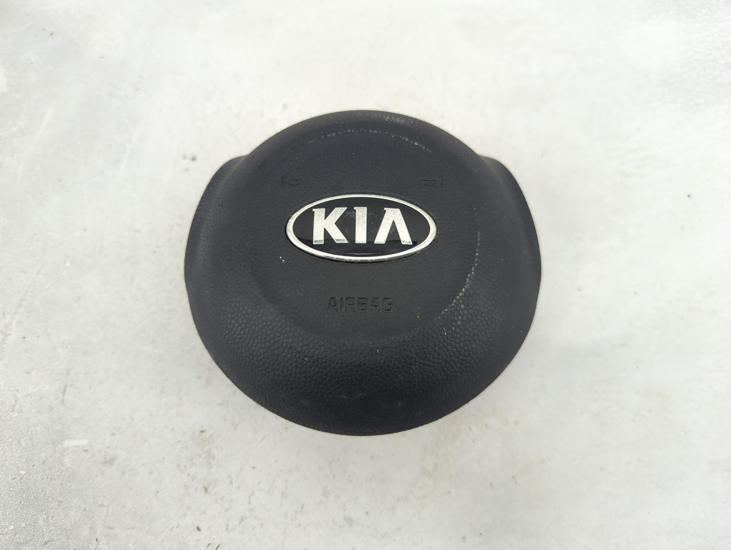 2017 Kia Soul Air Bag Driver Left Steering Wheel Mounted P/N:56900B2500EQ B256900020 Fits OEM Used Auto Parts - Oemusedautop