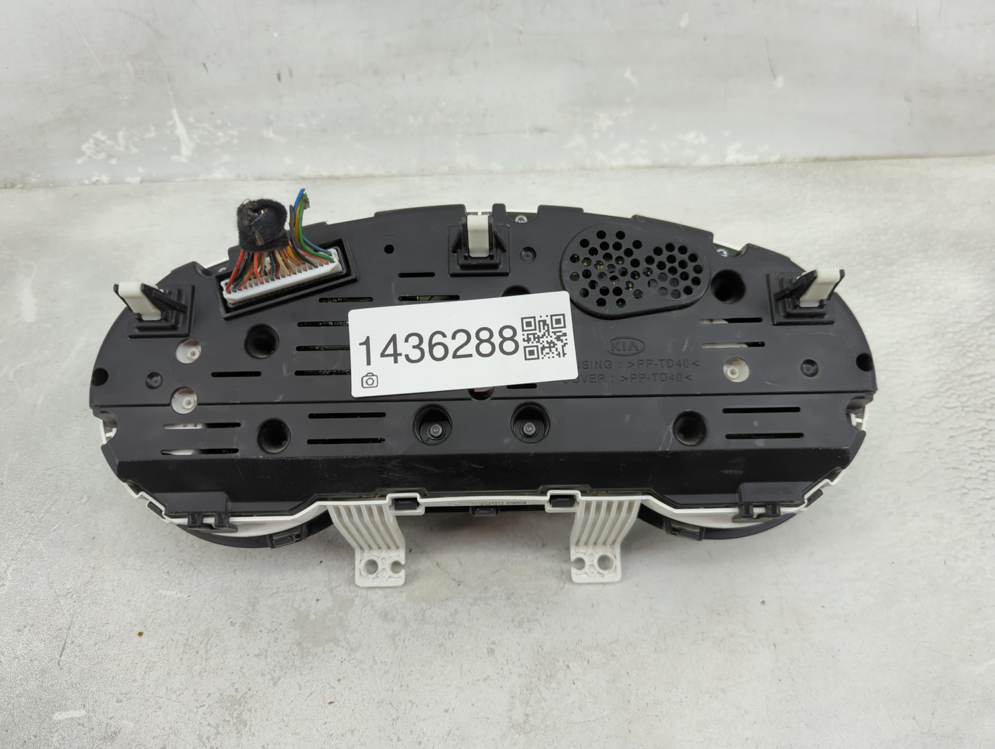 2017-2019 Kia Soul Instrument Cluster Speedometer Gauges P/N:94006-B2720 Fits Fits 2017 2018 2019 OEM Used Auto Parts - Oemu