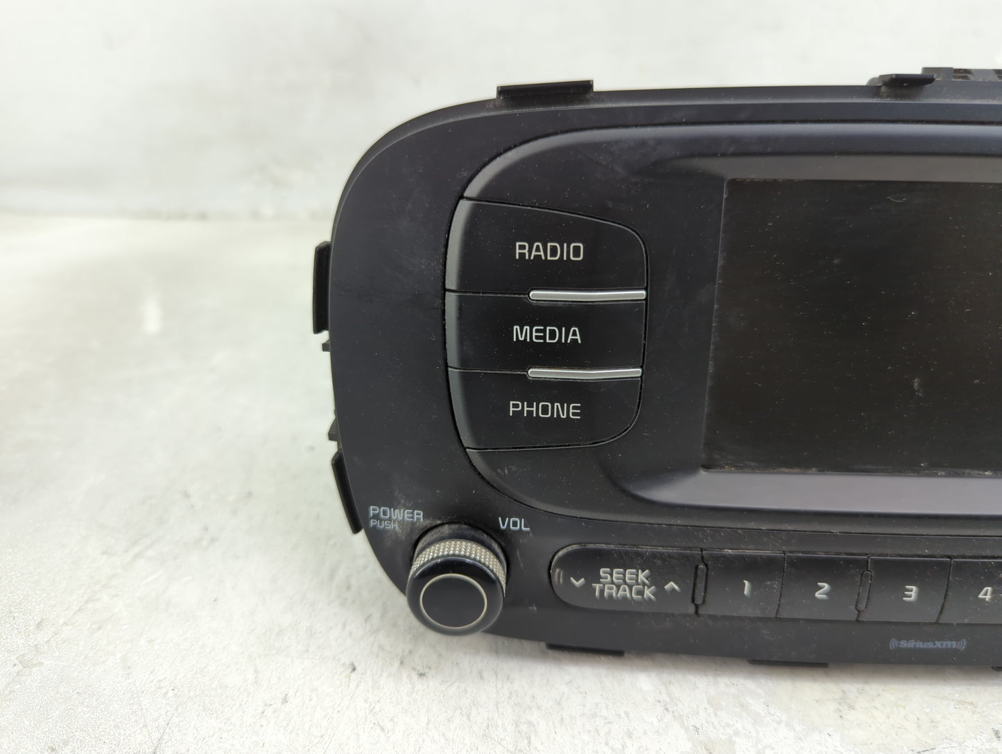 2017-2019 Kia Soul Radio AM FM Cd Player Receiver Replacement P/N:96170-B2490CA Fits Fits 2017 2018 2019 OEM Used Auto Parts