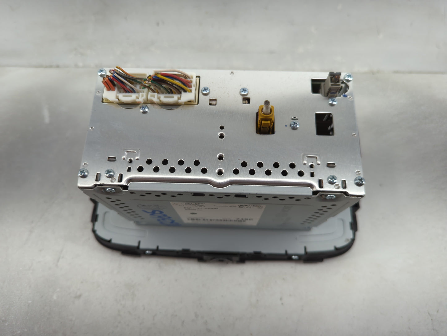 2017-2019 Kia Soul Radio AM FM Cd Player Receiver Replacement P/N:96170-B2490CA Fits Fits 2017 2018 2019 OEM Used Auto Parts