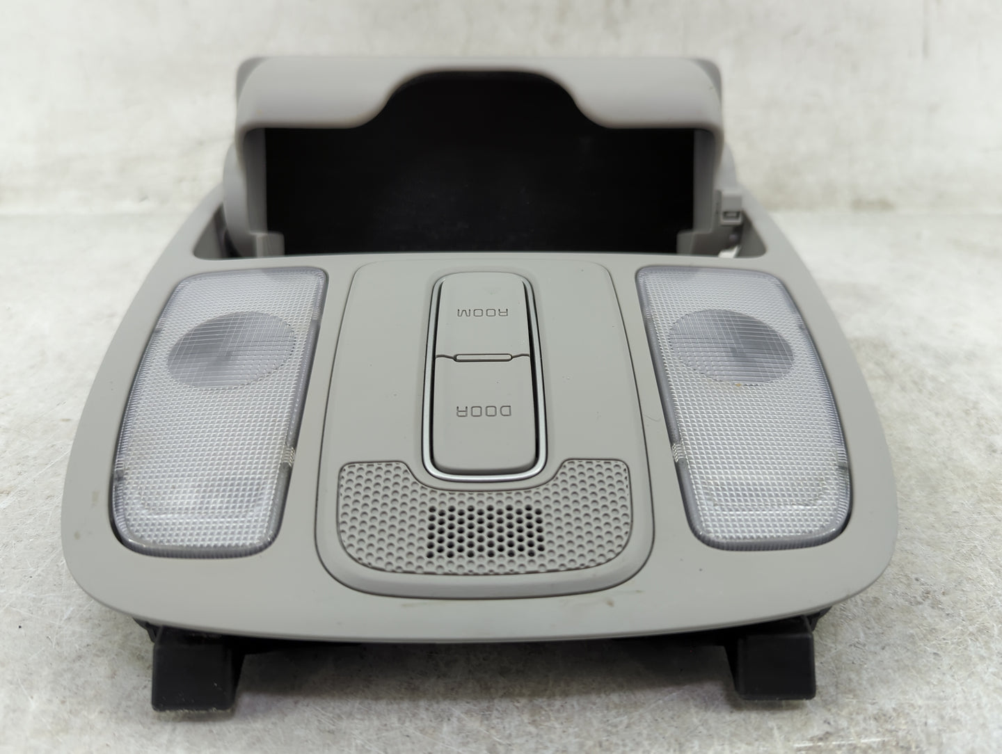 2014-2019 Kia Soul Overhead Roof Console 1437809 - Oemusedautoparts1.com