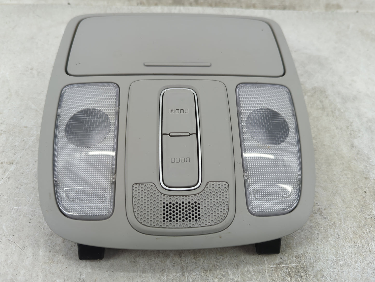 2014-2019 Kia Soul Overhead Roof Console 1437809 - Oemusedautoparts1.com