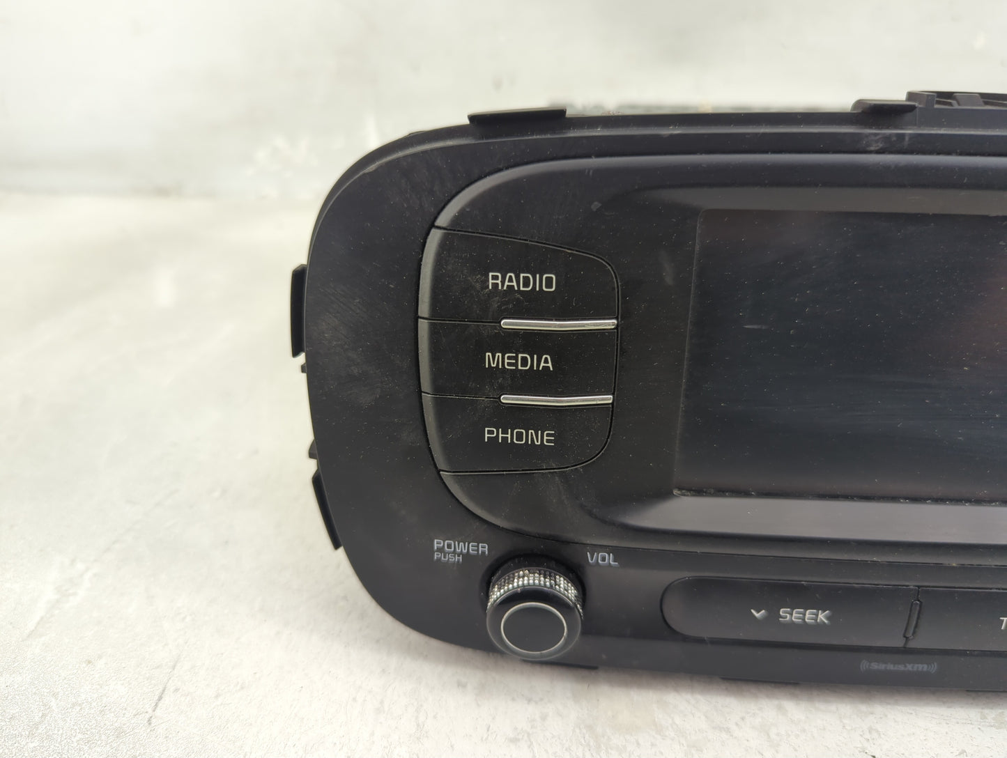 2017-2019 Kia Soul Radio AM FM Cd Player Receiver Replacement P/N:96180-B2360CA Fits Fits 2017 2018 2019 OEM Used Auto Parts