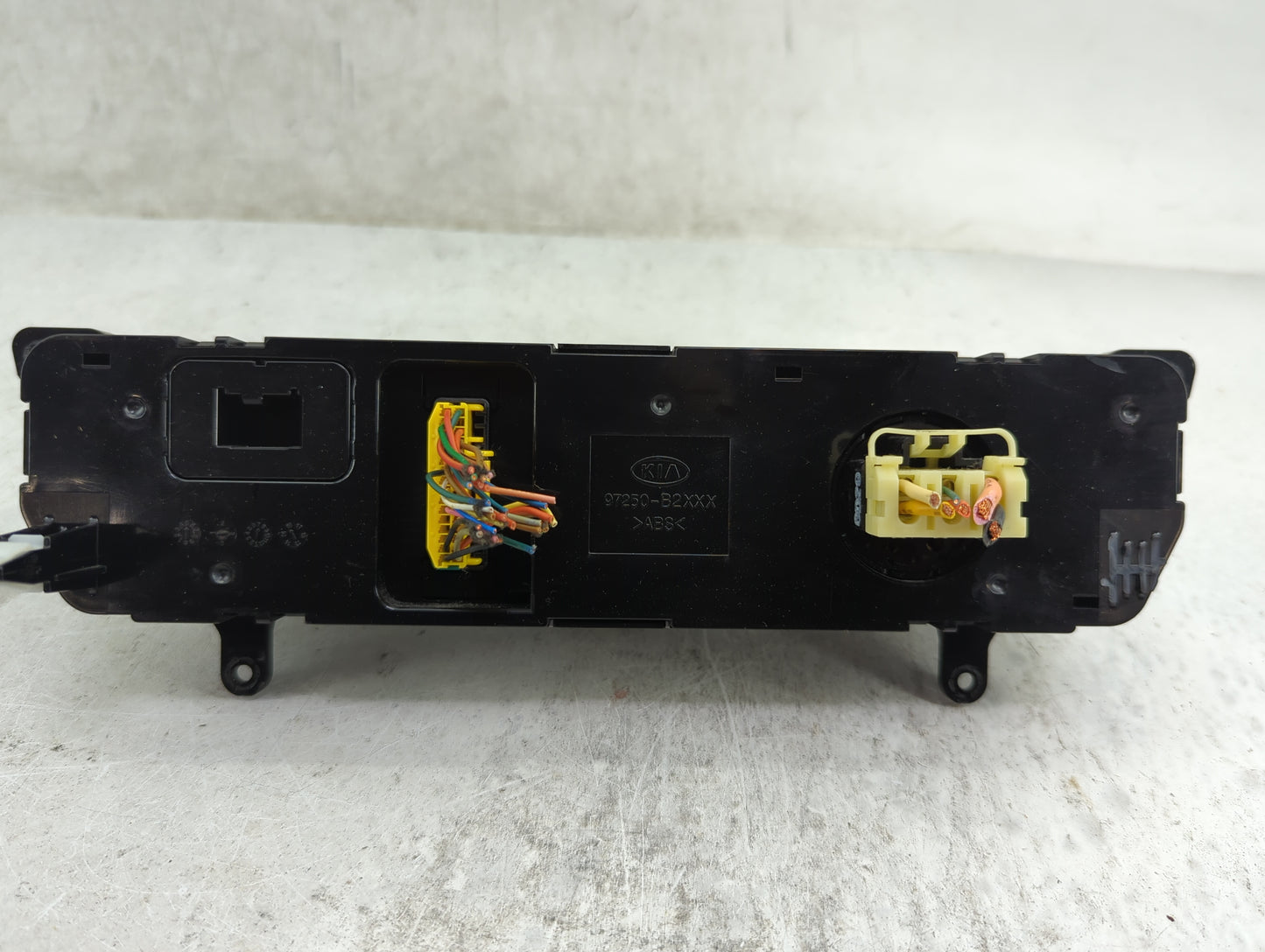 2017-2019 Kia Soul Climate Control Module Temperature AC/Heater Replacement P/N:97250-B2XXX 97250-B2AS2ASB Fits OEM Used Aut
