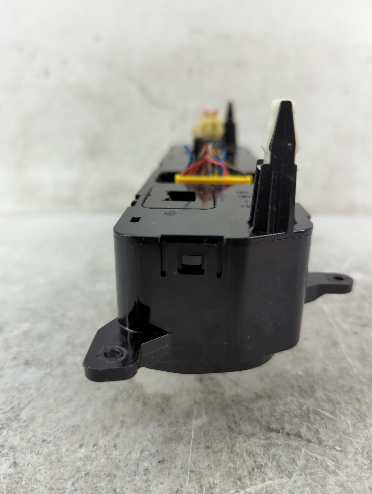 2017-2019 Kia Soul Climate Control Module Temperature AC/Heater Replacement P/N:97250-B2AS2ASB EC500-FGDCA Fits OEM Used Aut