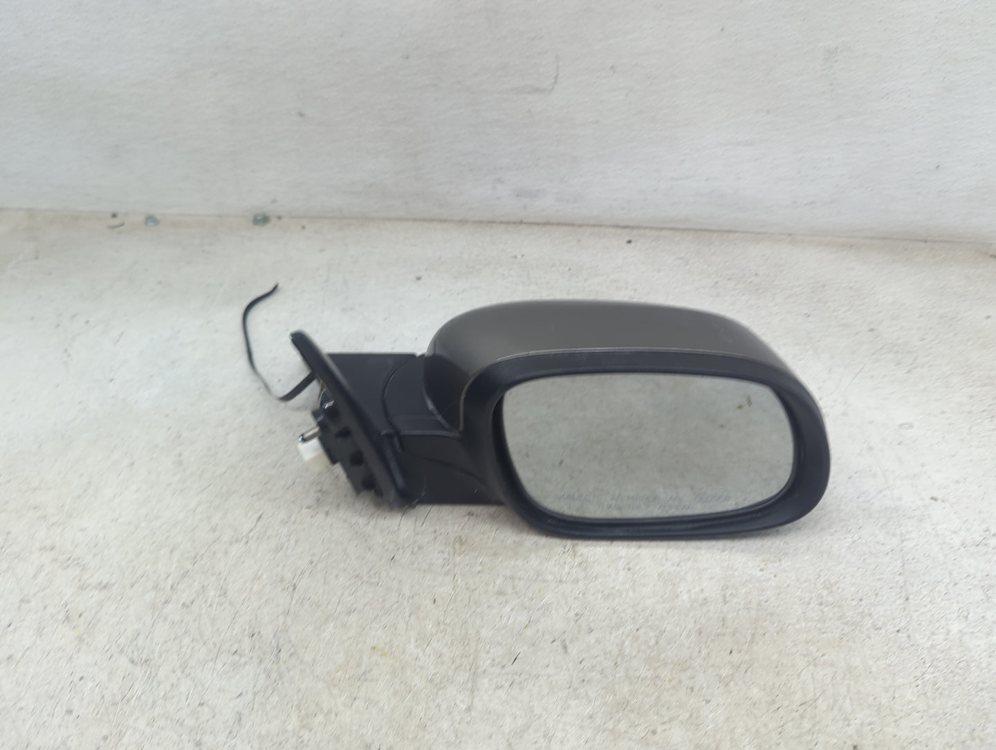 2014-2019 Kia Soul Passenger Side View Mirror - Right Door Mirror OEM Used - Oemusedautoparts1.com