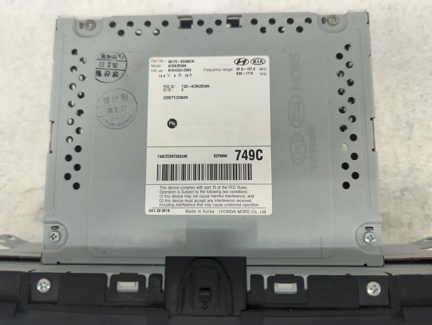 2017-2019 Kia Soul Radio AM FM Cd Player Receiver Replacement P/N:96170-B2490CA ACBA2B2AN Fits Fits 2017 2018 2019 OEM Used 