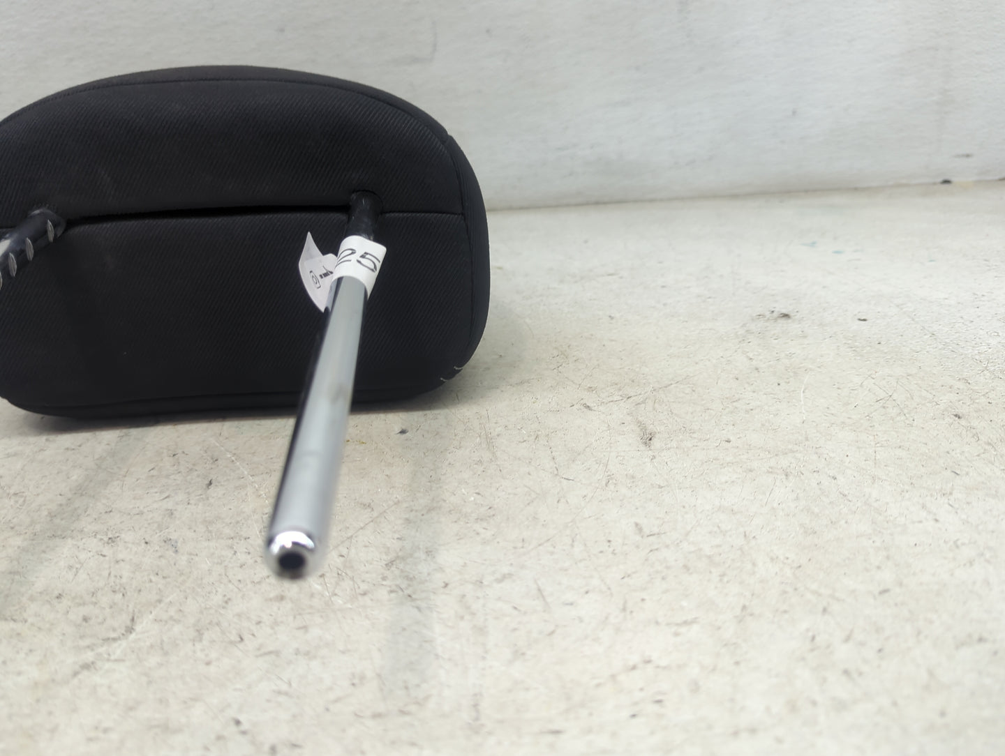 2017 Kia Soul Headrest Head Rest Front Driver Passenger Seat Fits OEM Used Auto Parts - Oemusedautoparts1.com