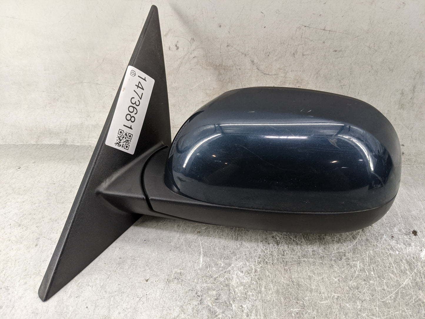 2014-2019 Kia Soul Driver Side View Mirror - Left Door Mirror OEM Used - Oemusedautoparts1.com