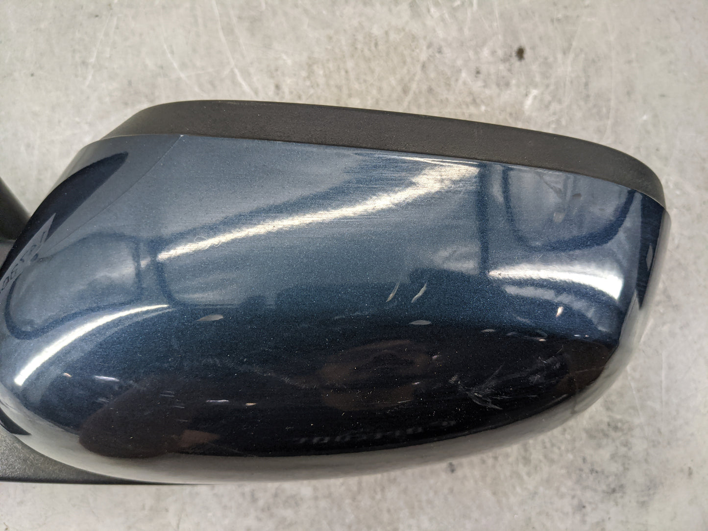 2014-2019 Kia Soul Driver Side View Mirror - Left Door Mirror OEM Used - Oemusedautoparts1.com