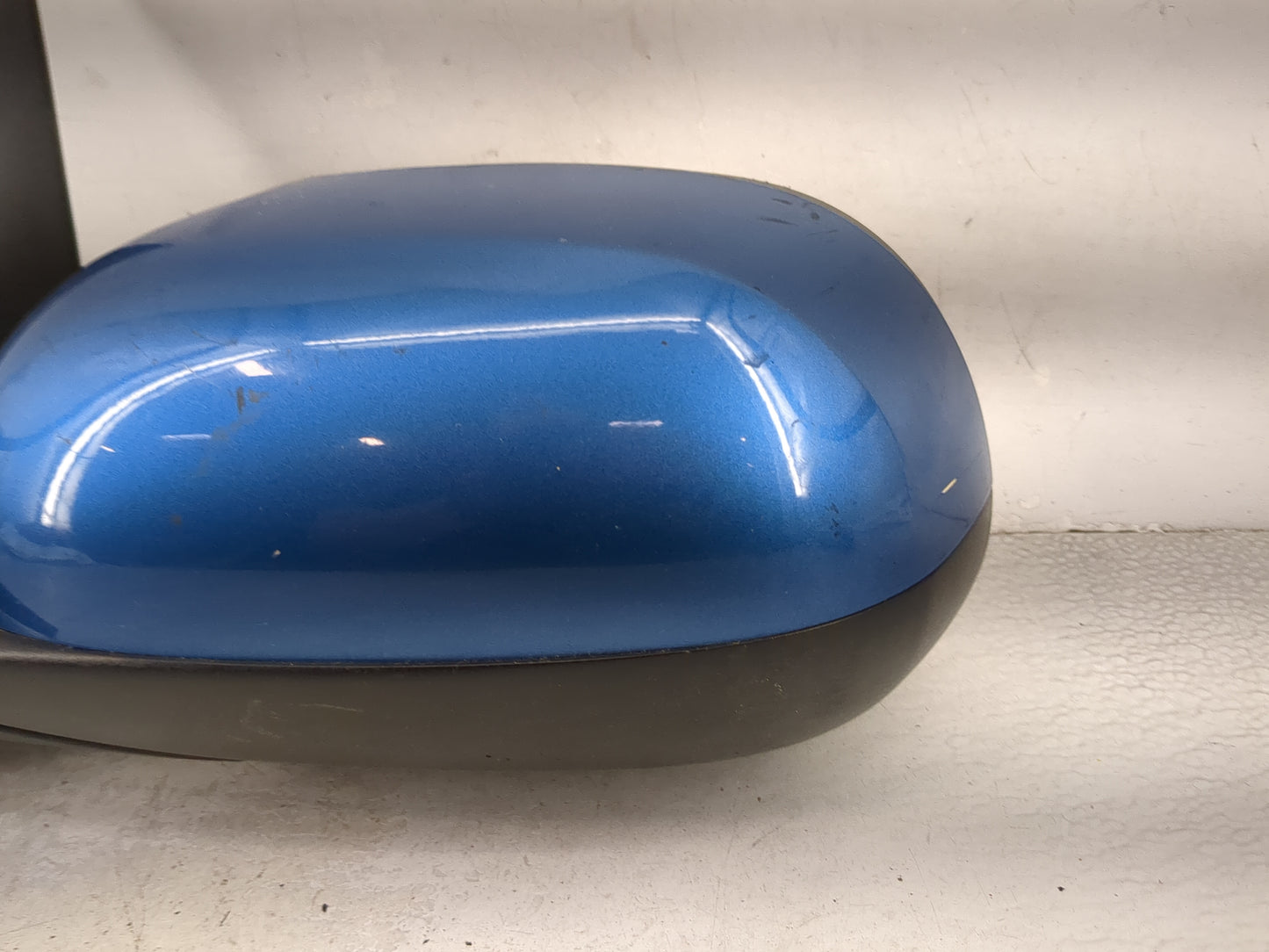 2014-2019 Kia Soul Driver Side View Mirror - Left Door Mirror OEM Used - Oemusedautoparts1.com