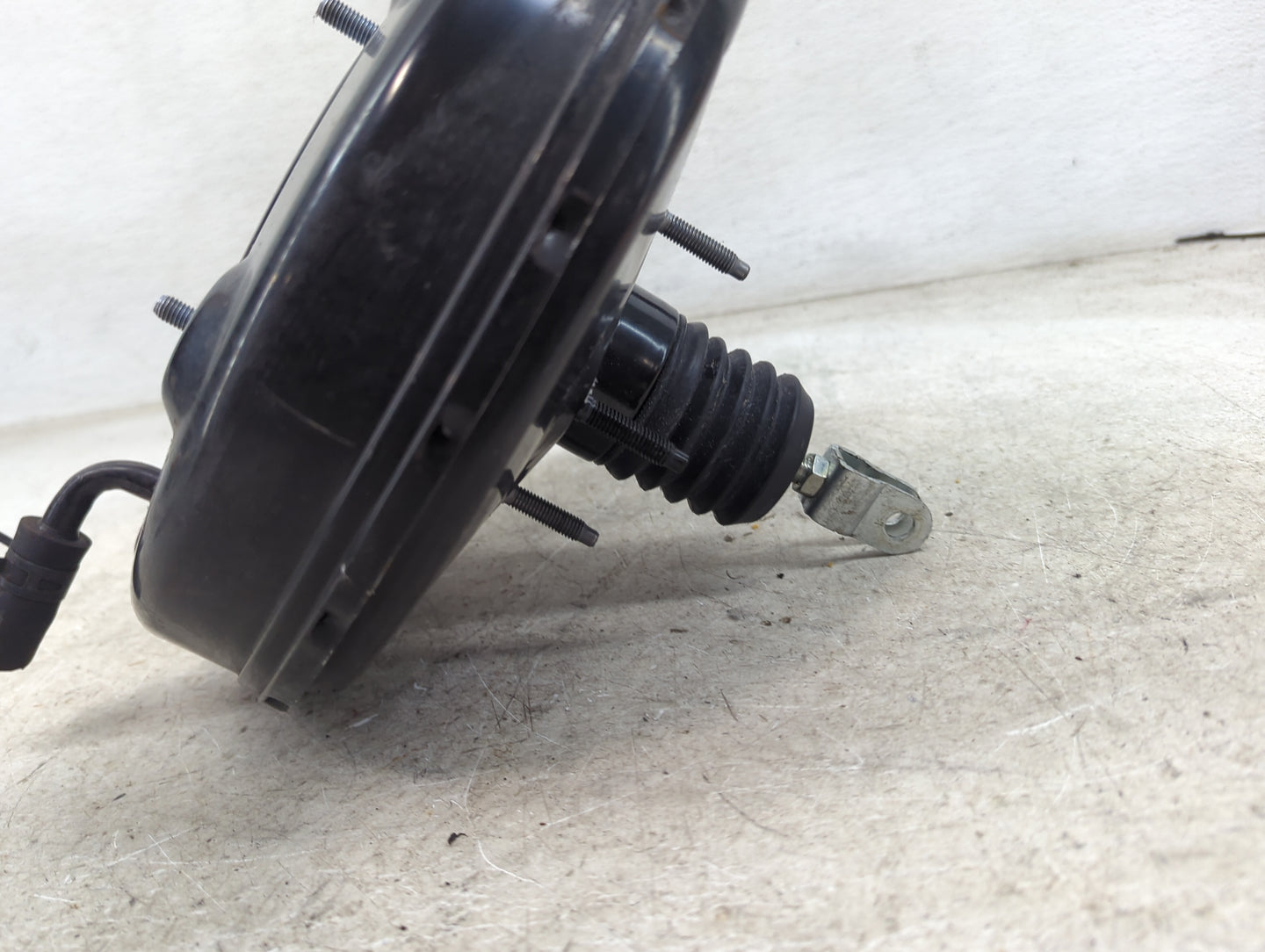 2017-2019 Kia Soul Power Brake Booster Oem 1489979 - Oemusedautoparts1.com
