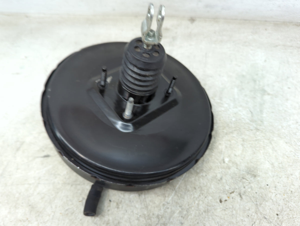 2017-2019 Kia Soul Power Brake Booster Oem 1489979 - Oemusedautoparts1.com