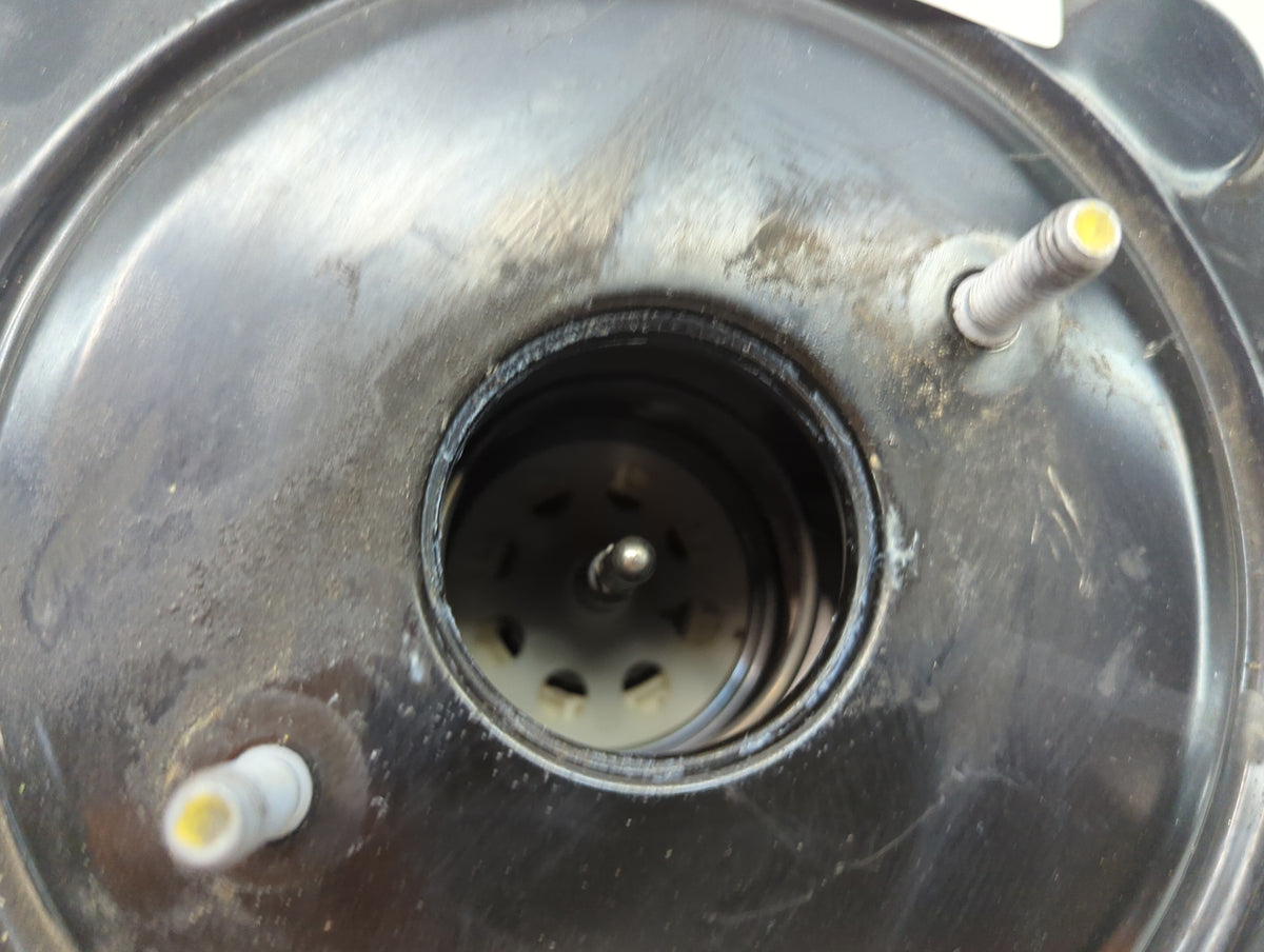 2017-2019 Kia Soul Power Brake Booster Oem 1490161 - Oemusedautoparts1.com
