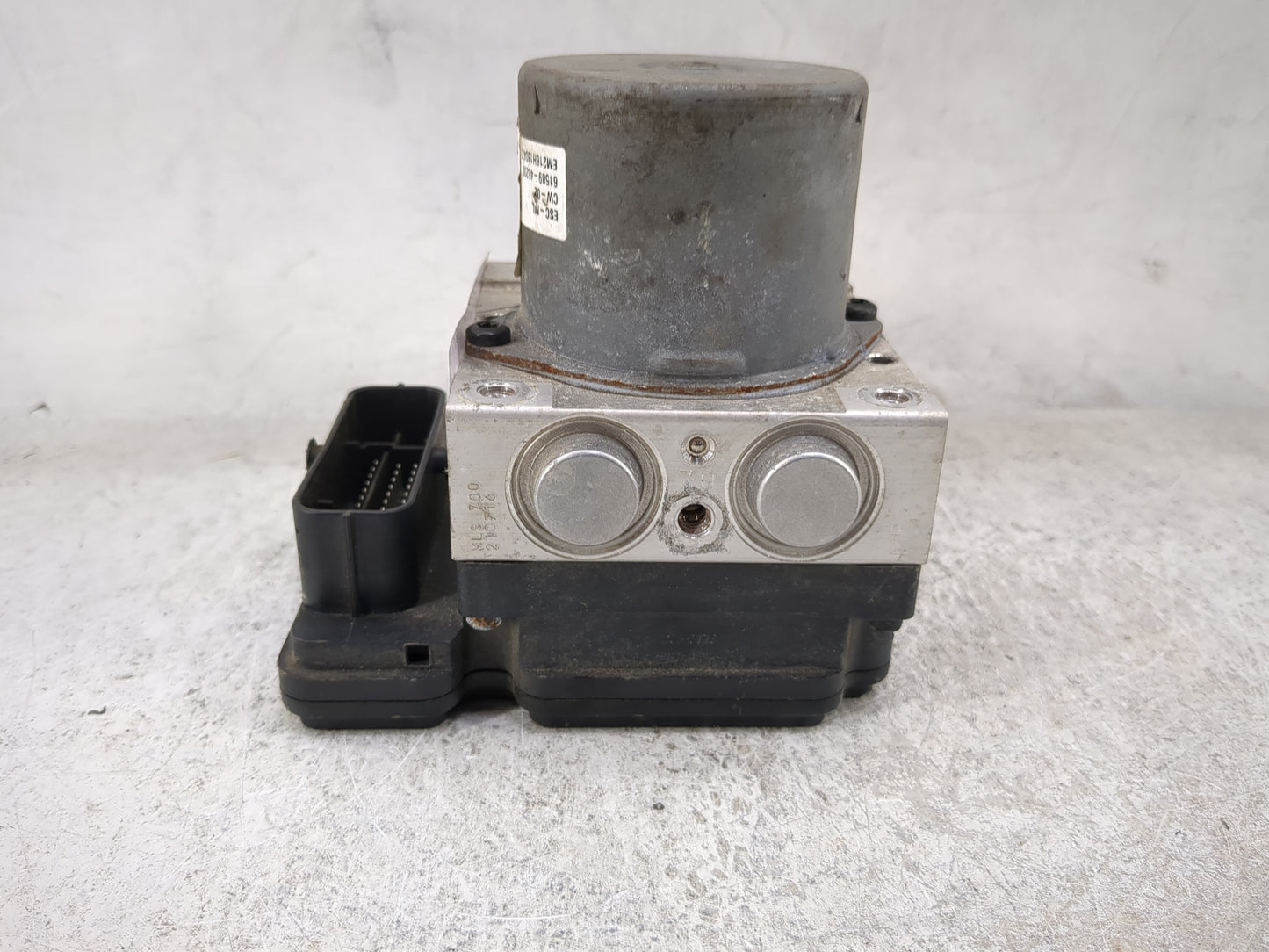 2017-2019 Kia Soul ABS Pump Control Module Replacement P/N:58920-B2120 58900-B2120, 58920B2120 Fits Fits 2017 2018 2019 OEM 