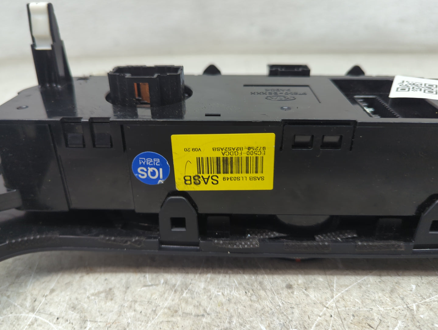 2017-2019 Kia Soul Climate Control Module Temperature AC/Heater Replacement P/N:97250-B2A52ASB EC500-FGDCA Fits OEM Used Aut