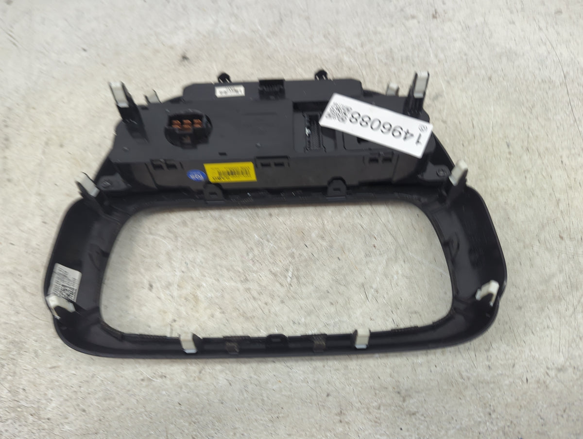 2017-2019 Kia Soul Climate Control Module Temperature AC/Heater Replacement P/N:97250-B2A52ASB EC500-FGDCA Fits OEM Used Aut