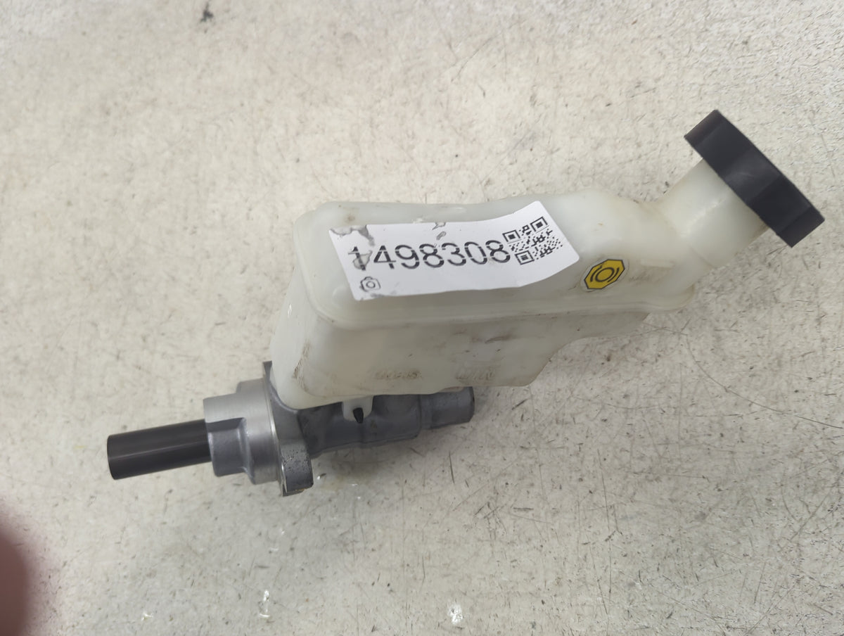 2017-2019 Kia Soul Brake Master Cylinder 1498308 - Oemusedautoparts1.com