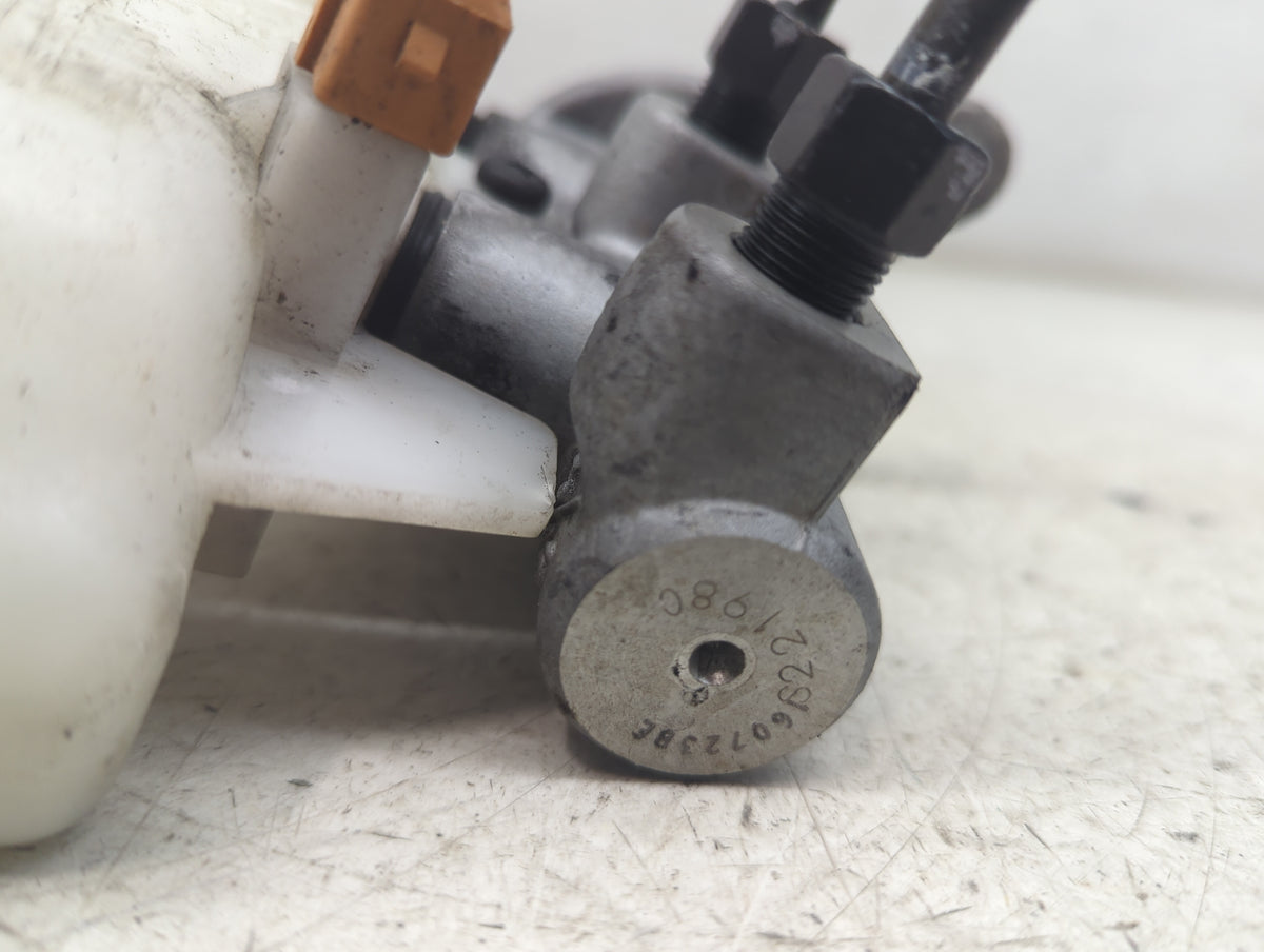 2017-2019 Kia Soul Brake Master Cylinder 1498308 - Oemusedautoparts1.com