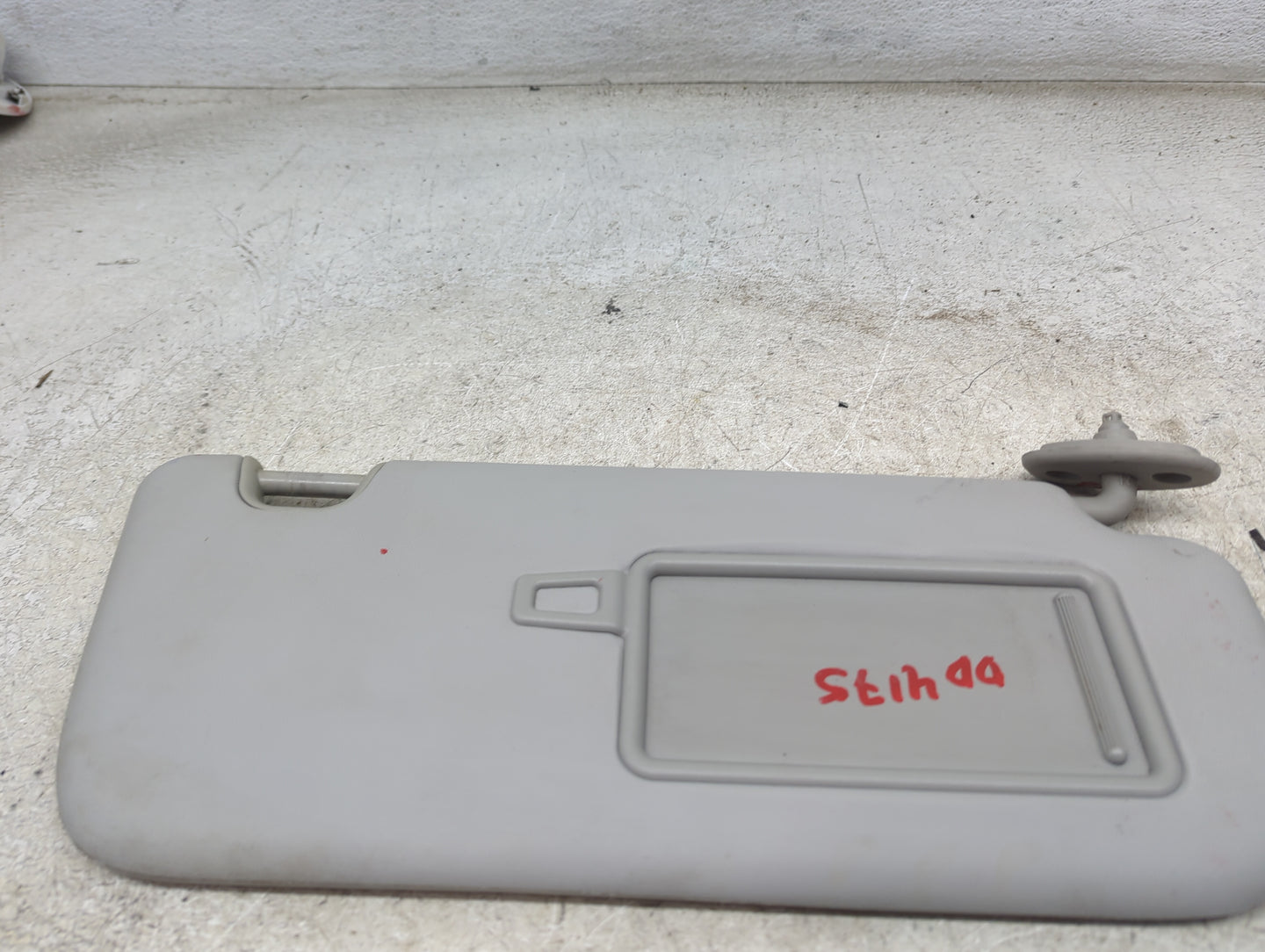 2015-2019 Kia Soul Sun Visor Shade Replacement Passenger Right Mirror Fits Fits 2015 2016 2017 2018 2019 OEM Used Auto Parts