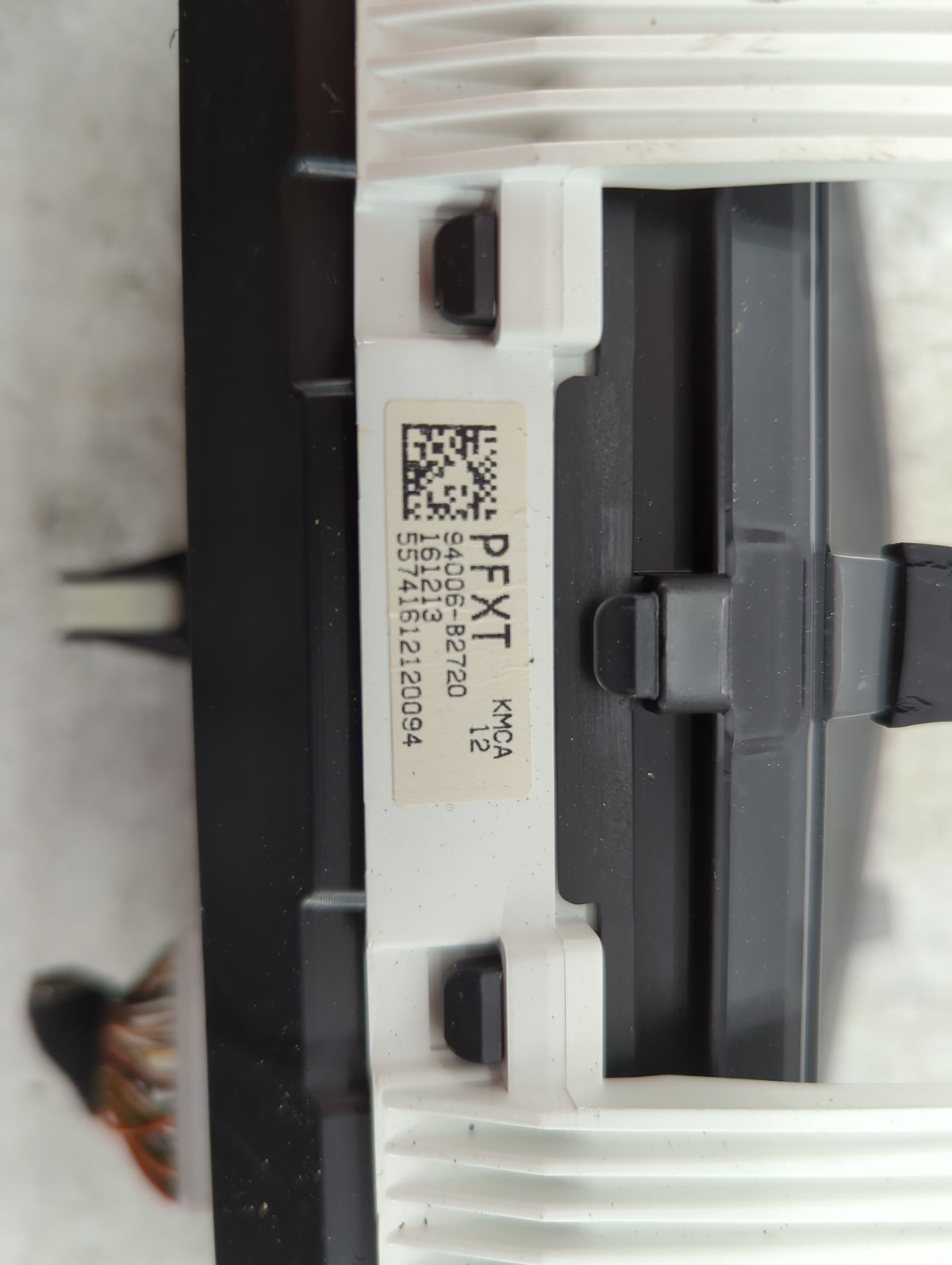 2017-2019 Kia Soul Instrument Cluster Speedometer Gauges P/N:94006-B2720 Miles: Fits Fits 2017 2018 2019 OEM Used Auto Parts
