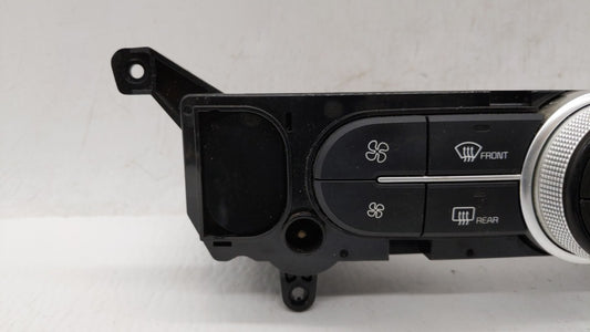 2017-2019 Kia Soul Climate Control Module Temperature AC/Heater Replacement P/N:97250-B2DQ1CA 97250-B2GQ1CA Fits OEM Used Auto Parts