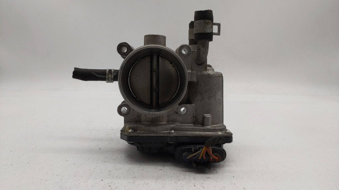 2012-2019 Kia Soul Throttle Body P/N:5302-1S02 35100-2B300 Fits Fits 2012 2013 2014 2015 2016 2017 2018 2019 OEM Used Auto P