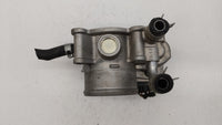 2012-2019 Kia Soul Throttle Body P/N:5302-1S02 35100-2B300 Fits Fits 2012 2013 2014 2015 2016 2017 2018 2019 OEM Used Auto P