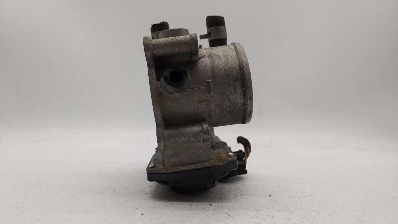 2012-2019 Kia Soul Throttle Body P/N:5302-1S02 35100-2B300 Fits Fits 2012 2013 2014 2015 2016 2017 2018 2019 OEM Used Auto P