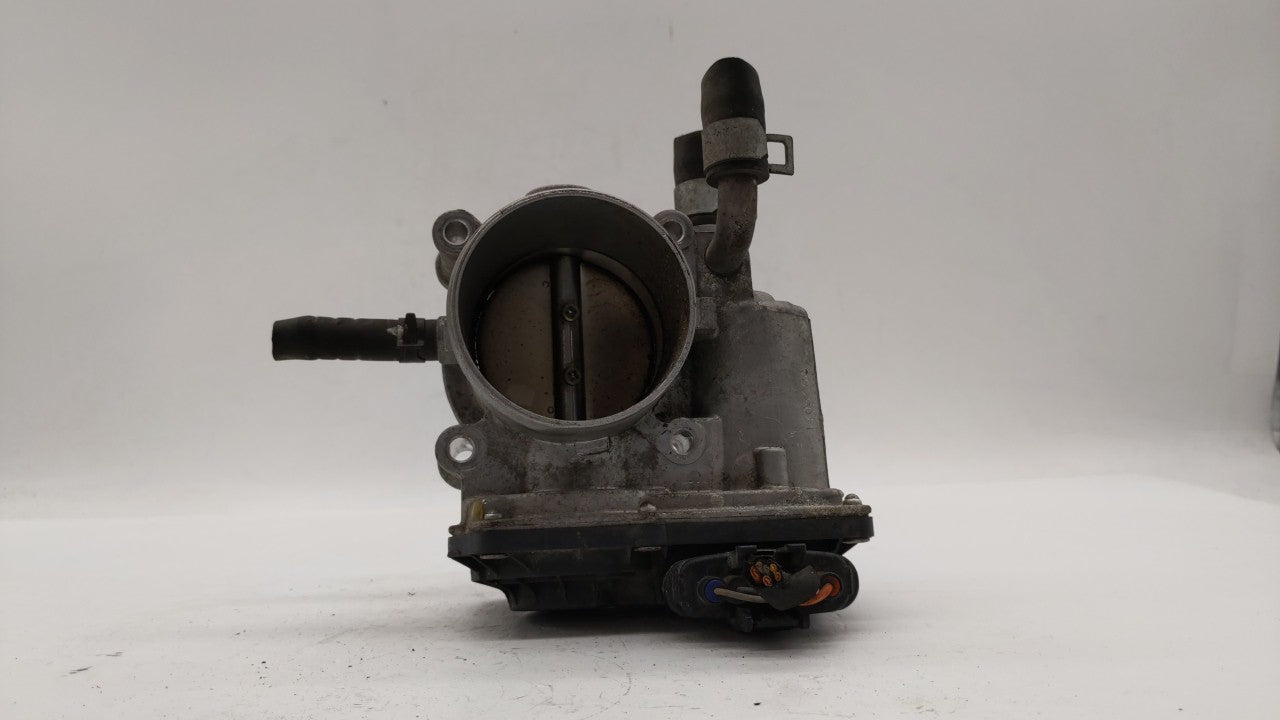 2012-2019 Kia Soul Throttle Body P/N:5302-1S02 35100-2B300 Fits Fits 2012 2013 2014 2015 2016 2017 2018 2019 OEM Used Auto P
