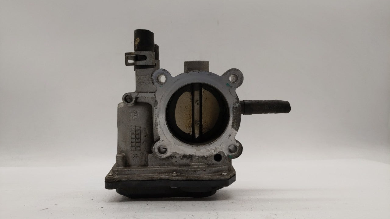 2012-2019 Kia Soul Throttle Body P/N:5302-1S02 35100-2B300 Fits Fits 2012 2013 2014 2015 2016 2017 2018 2019 OEM Used Auto P