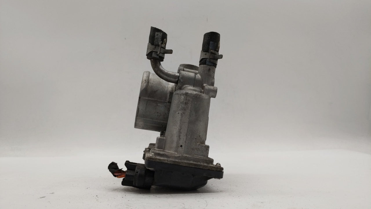 2012-2019 Kia Soul Throttle Body P/N:5302-1S02 35100-2B300 Fits Fits 2012 2013 2014 2015 2016 2017 2018 2019 OEM Used Auto P