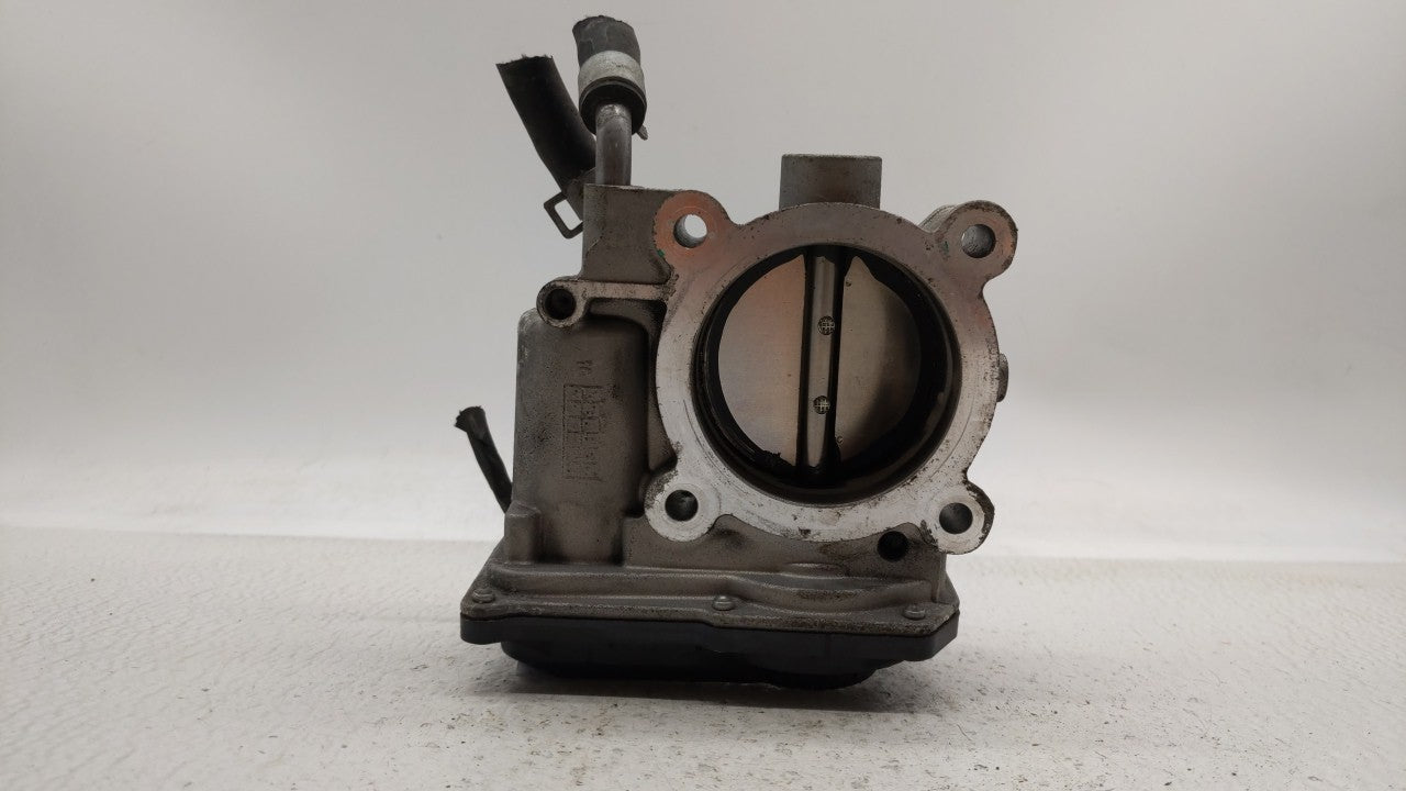 2014-2019 Kia Soul Throttle Body P/N:35100-2E000 Fits Fits 2011 2012 2013 2014 2015 2016 2017 2018 2019 OEM Used Auto Parts 