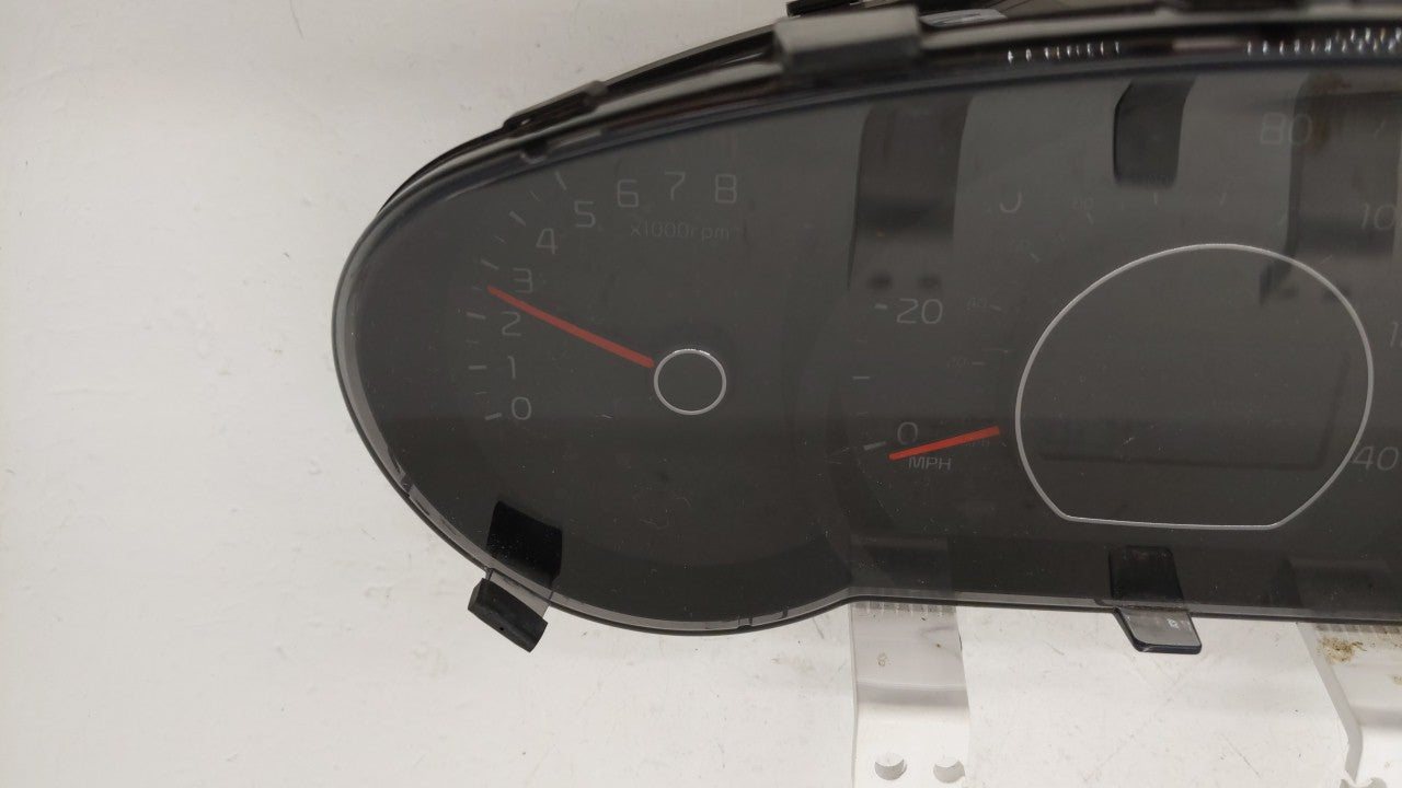 2017-2019 Kia Soul Instrument Cluster Speedometer Gauges P/N:94006-92720 94006-B2720 Fits Fits 2017 2018 2019 OEM Used Auto 