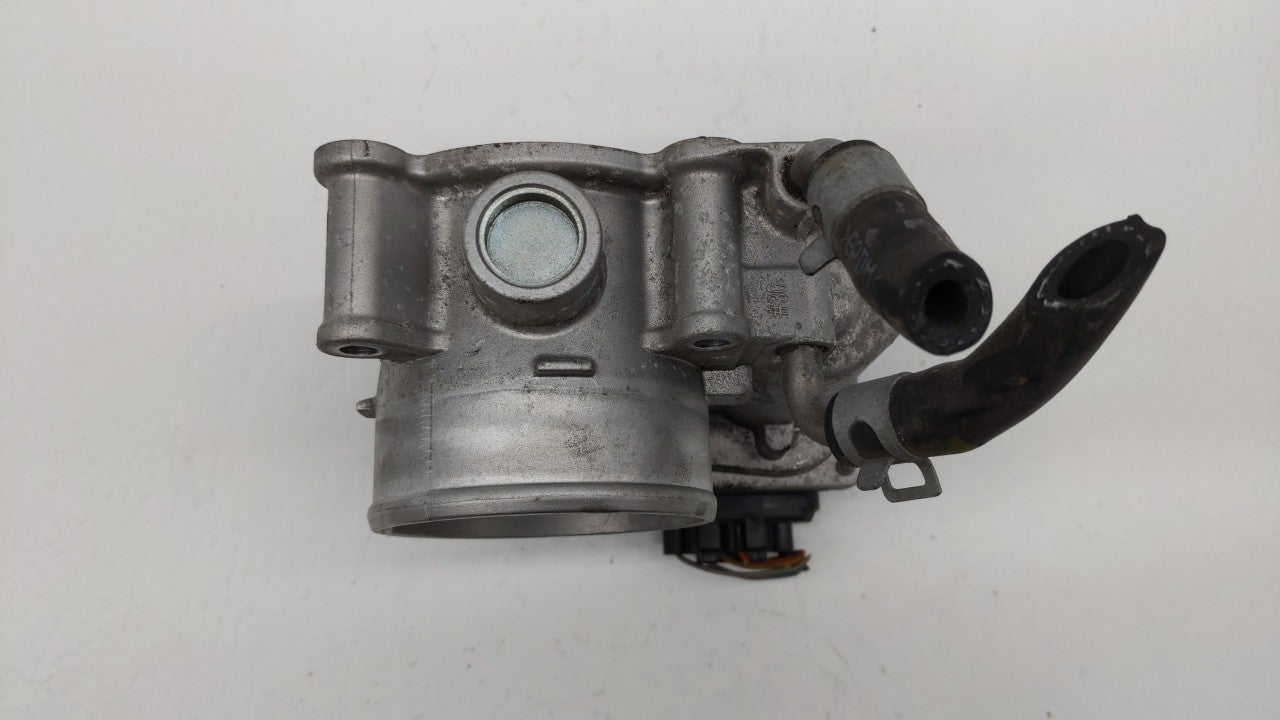 2014-2019 Kia Soul Throttle Body P/N:35100-2E000 Fits Fits 2011 2012 2013 2014 2015 2016 2017 2018 2019 2020 2021 OEM Used A