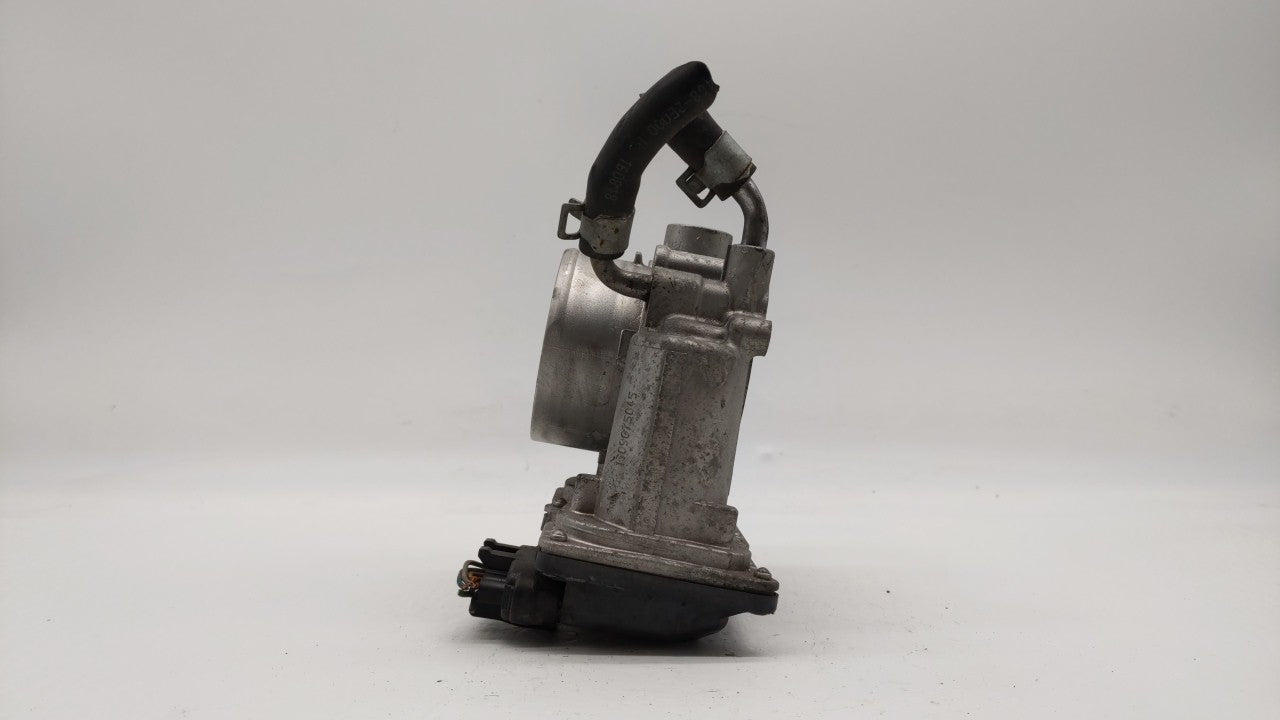 2014-2019 Kia Soul Throttle Body P/N:35100-2E000 Fits Fits 2011 2012 2013 2014 2015 2016 2017 2018 2019 2020 2021 OEM Used A